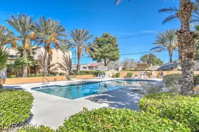 5122 South Jones Boulevard 201 Pool