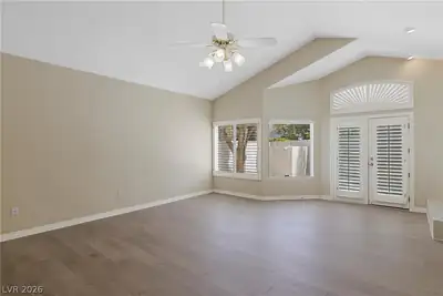 8133 HORIZON LAKE Drive 