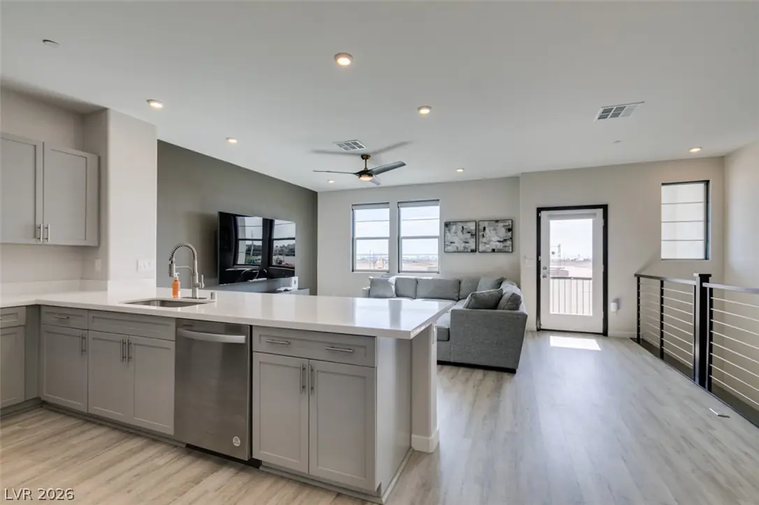 5618 Beguiling Falls Street, Las Vegas, NV 89148