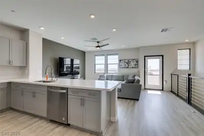 5618 Beguiling Falls Street, Las Vegas