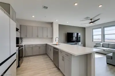 5618 Beguiling Falls Street, Las Vegas, NV 89148 Kitchen
