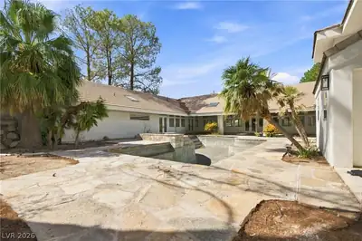 3840 Topaz Street, Las Vegas, NV 89121 Yard