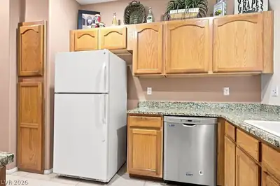 8733 Red Brook Drive 203 Kitchen