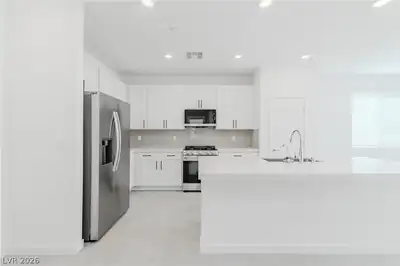 873 Camargo Street, Henderson, NV 89011 Kitchen
