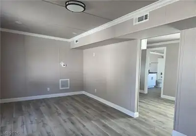 1611 East Gamebird Road Living Room