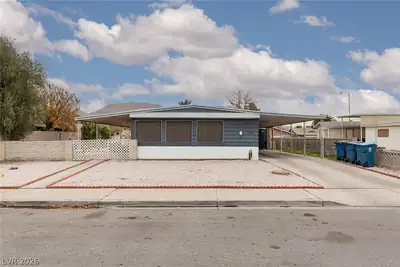 330 Sir Richard East Drive, Las Vegas