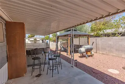 330 Sir Richard East Drive Patio