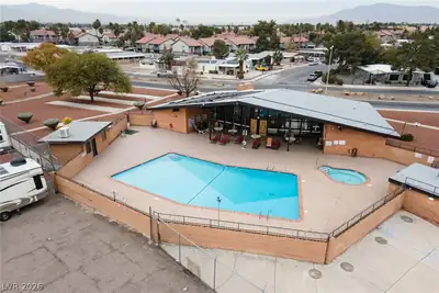 330 Sir Richard East Drive Pool