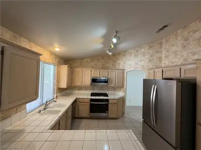 8164 Sedona Sunset Drive Kitchen