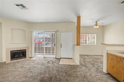 4730 CRAIG Road 1091 Living Room