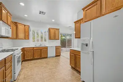 6051 Tersky Court Kitchen