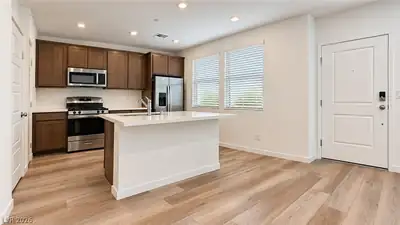 344 Vanda Court Kitchen