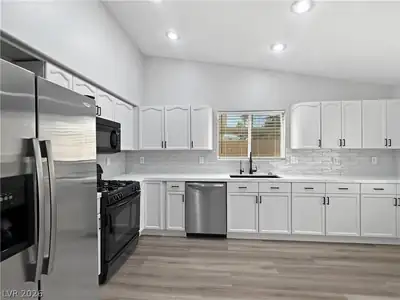 1506 Emerald Peak Avenue, Henderson, NV 89012 Kitchen