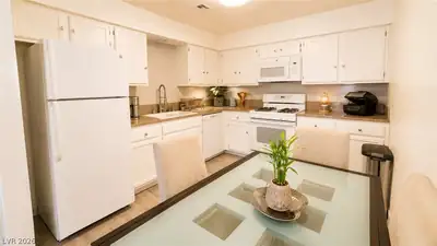 2140 Petersham Court B 