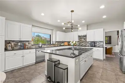 2972 Imperial Purple Court, Las Vegas, NV 89117 Kitchen