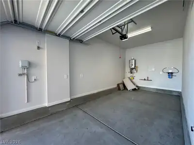 1823 Passerine Street, Las Vegas, NV 89138 Garage