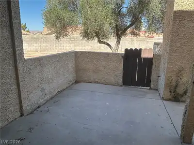 3937 South Torrey Pines Drive 3937 Patio