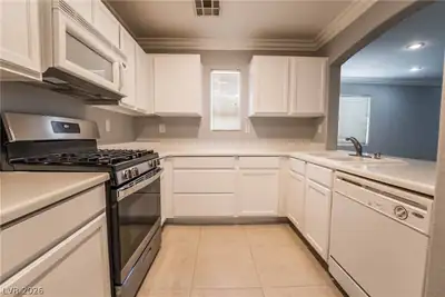 9232 NERONE Avenue Kitchen