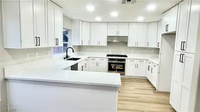 4595 Barnes Court, Las Vegas, NV 89147 Kitchen