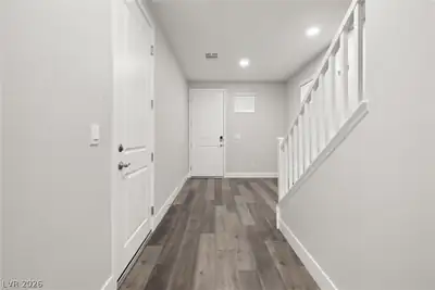 1185 Dre Harbor Place Entrance Foyer