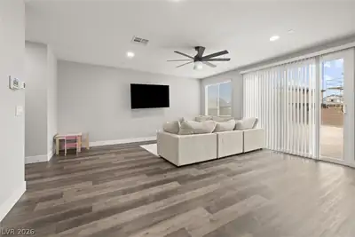 1185 Dre Harbor Place Living Room