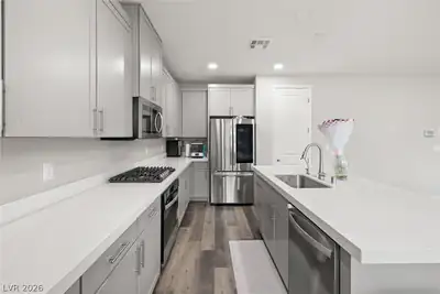1185 Dre Harbor Place Kitchen