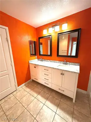 8156 Blue Hope Diamond Lane, Las Vegas, NV 89139 Bathroom