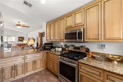 7804 Settlers Ridge Lane, Las Vegas, NV 89145 Kitchen