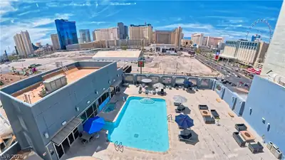 211 East Flamingo Road 817 Pool