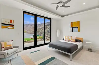 677 Overlook Rim Drive Bedroom