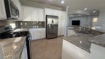 10385 Brillare Avenue, Las Vegas, NV 89135 Kitchen