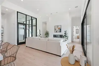 264 Talon Heights Street Living Room