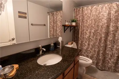 9325 West Desert Inn Road 264 Bathroom