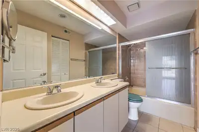 5736 Colwood Lane Primary Bathroom