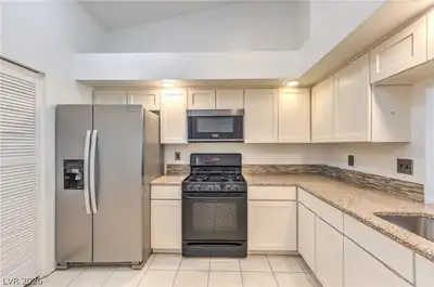 5736 Colwood Lane Kitchen