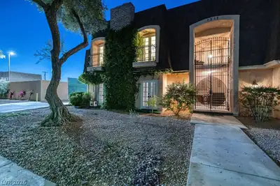 1317 East St Louis Avenue A, Las Vegas