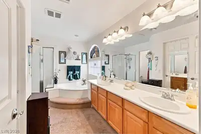 7618 Good Fortune Court Primary Bathroom