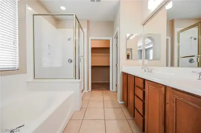 11764 VIA ESPERANZA Avenue N/A Primary Bathroom