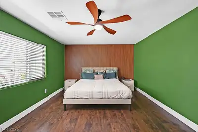 10140 Iron Wood Peak Avenue Bedroom