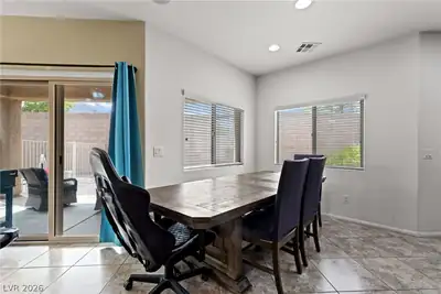 809 Maybole Avenue Dining Area