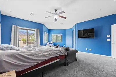 809 Maybole Avenue Bedroom