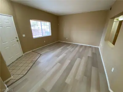 1881 West Alexander Road 1011 Entrance Foyer