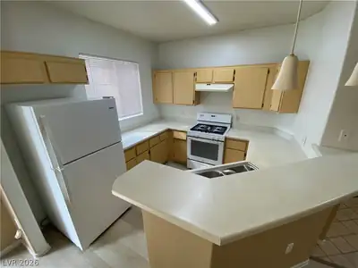 1881 West Alexander Road 1011 Kitchen