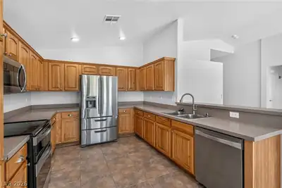 5641 Little Lake Avenue Kitchen