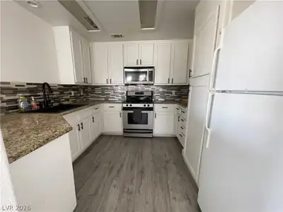 1521 Linnbaker Lane 203 Kitchen