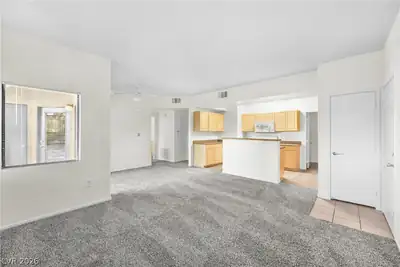 8250 North Grand Canyon Drive 2057 Living Room