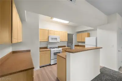 8250 North Grand Canyon Drive 2057 Kitchen