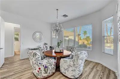 2308 Trident Maple Street Dining Area