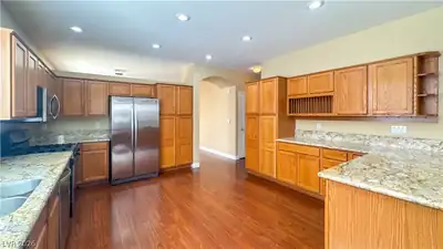 10724 Windrose Point Avenue, Las Vegas, NV 89144 Kitchen