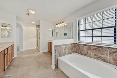 5520 Singing Hills Drive Primary Bathroom